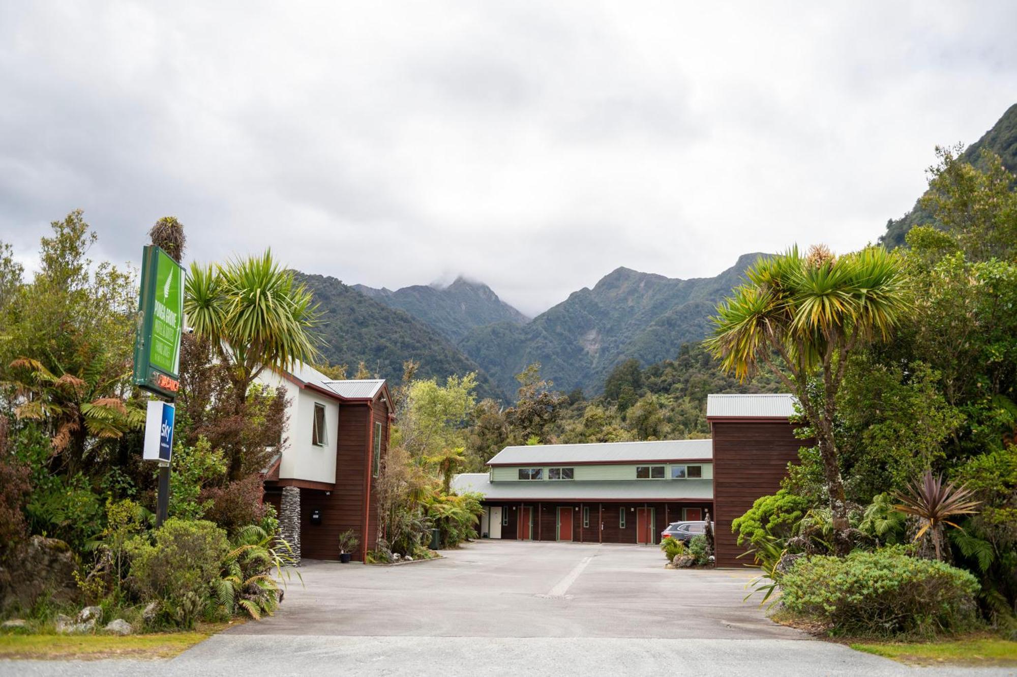 Punga Grove Motel Franz Josef Eksteriør billede
